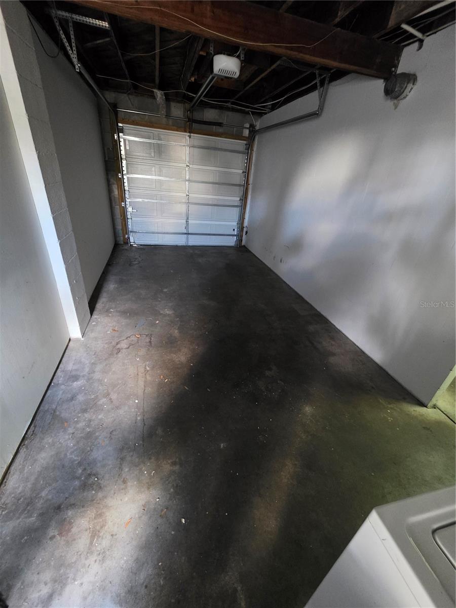 Image 15 of 16 For 807 Thornton Avenue 807