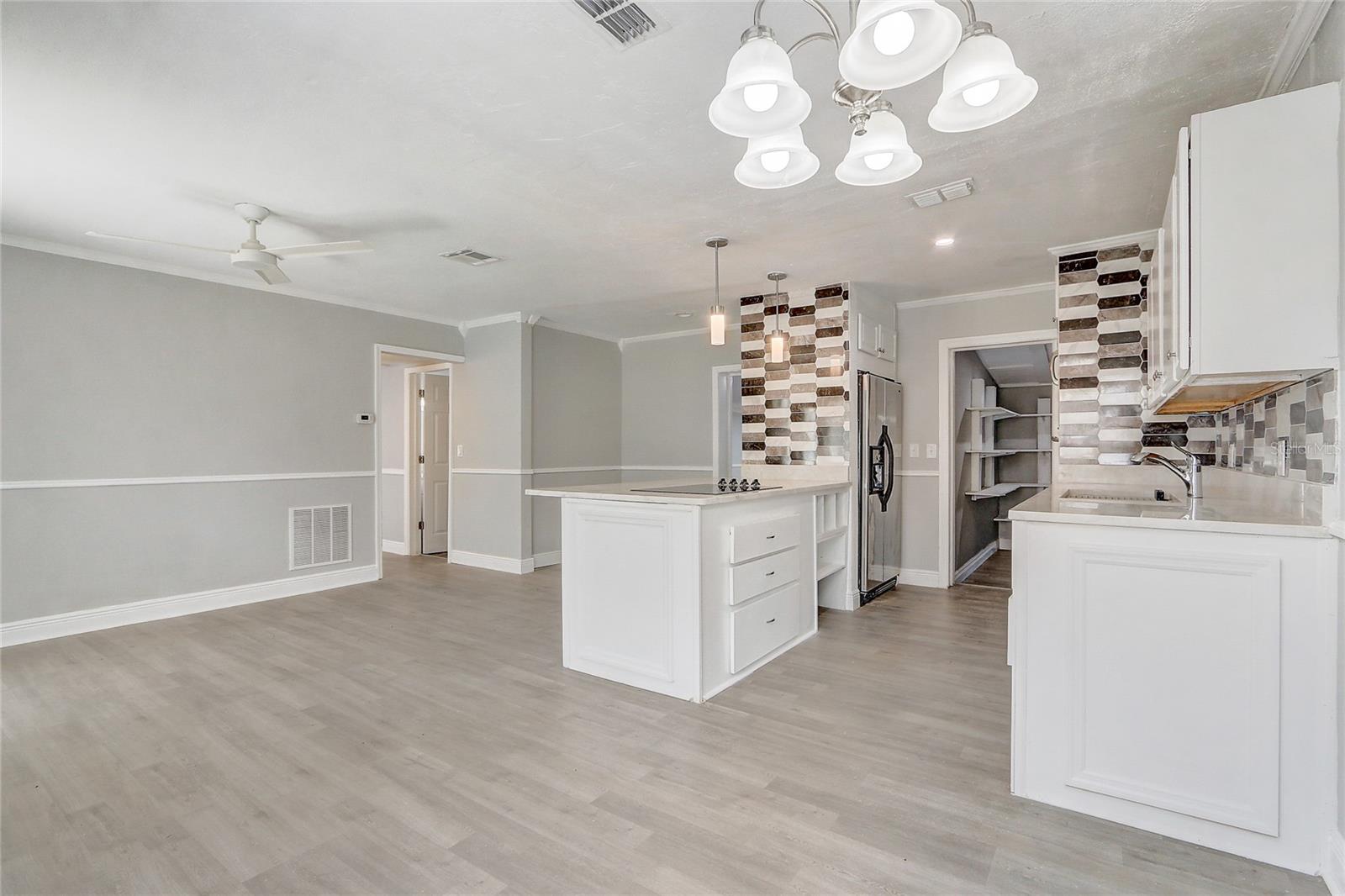 Image 12 of 37 For 1129 12th Street