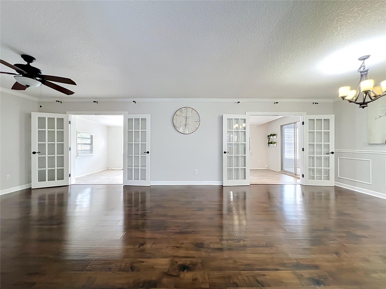 Image 19 of 72 For 4823 Landover Circle