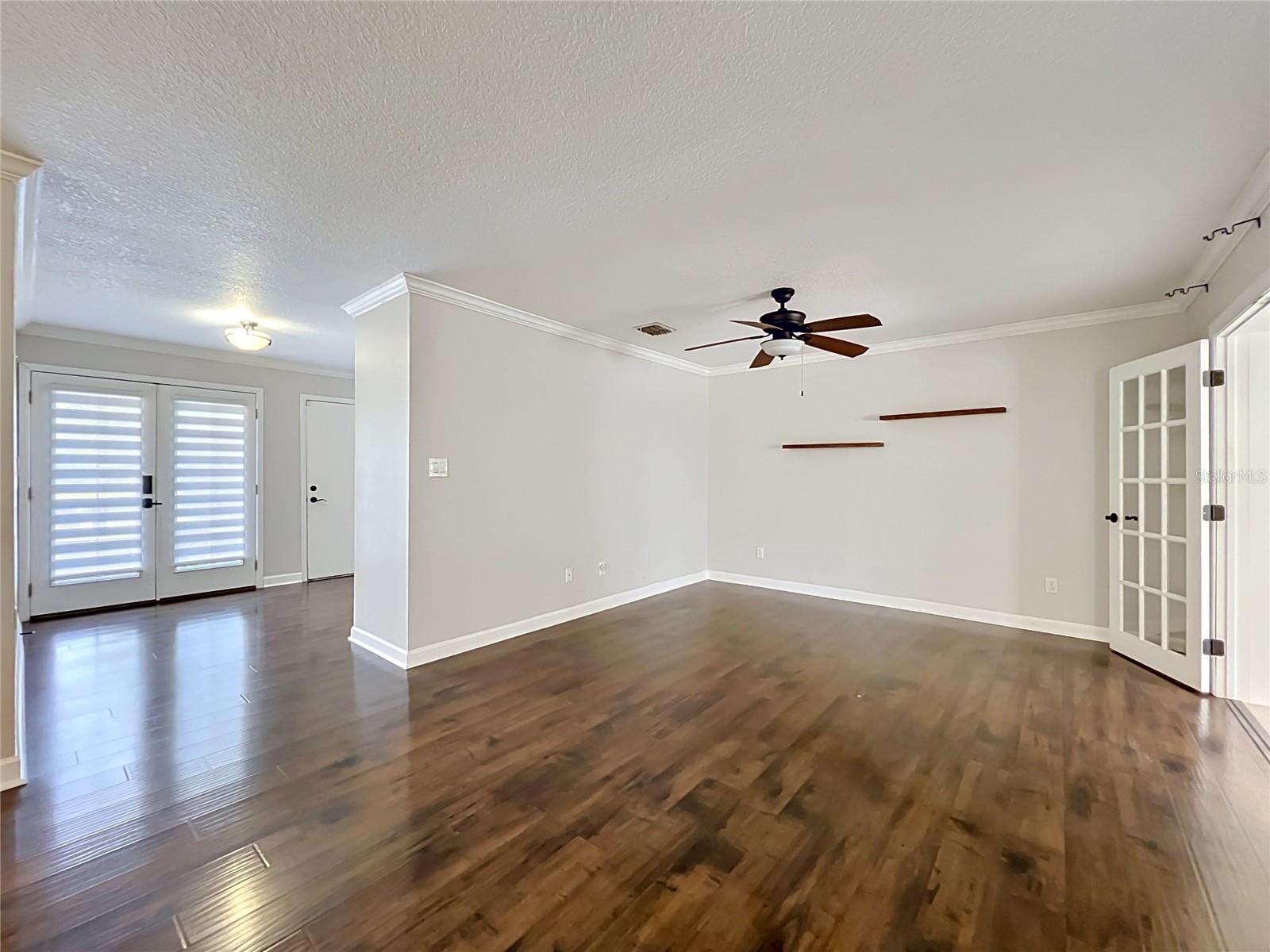 Image 21 of 72 For 4823 Landover Circle