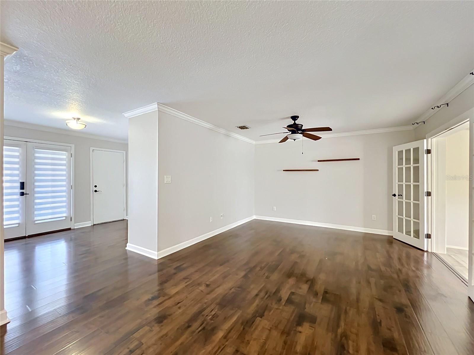 Image 22 of 72 For 4823 Landover Circle