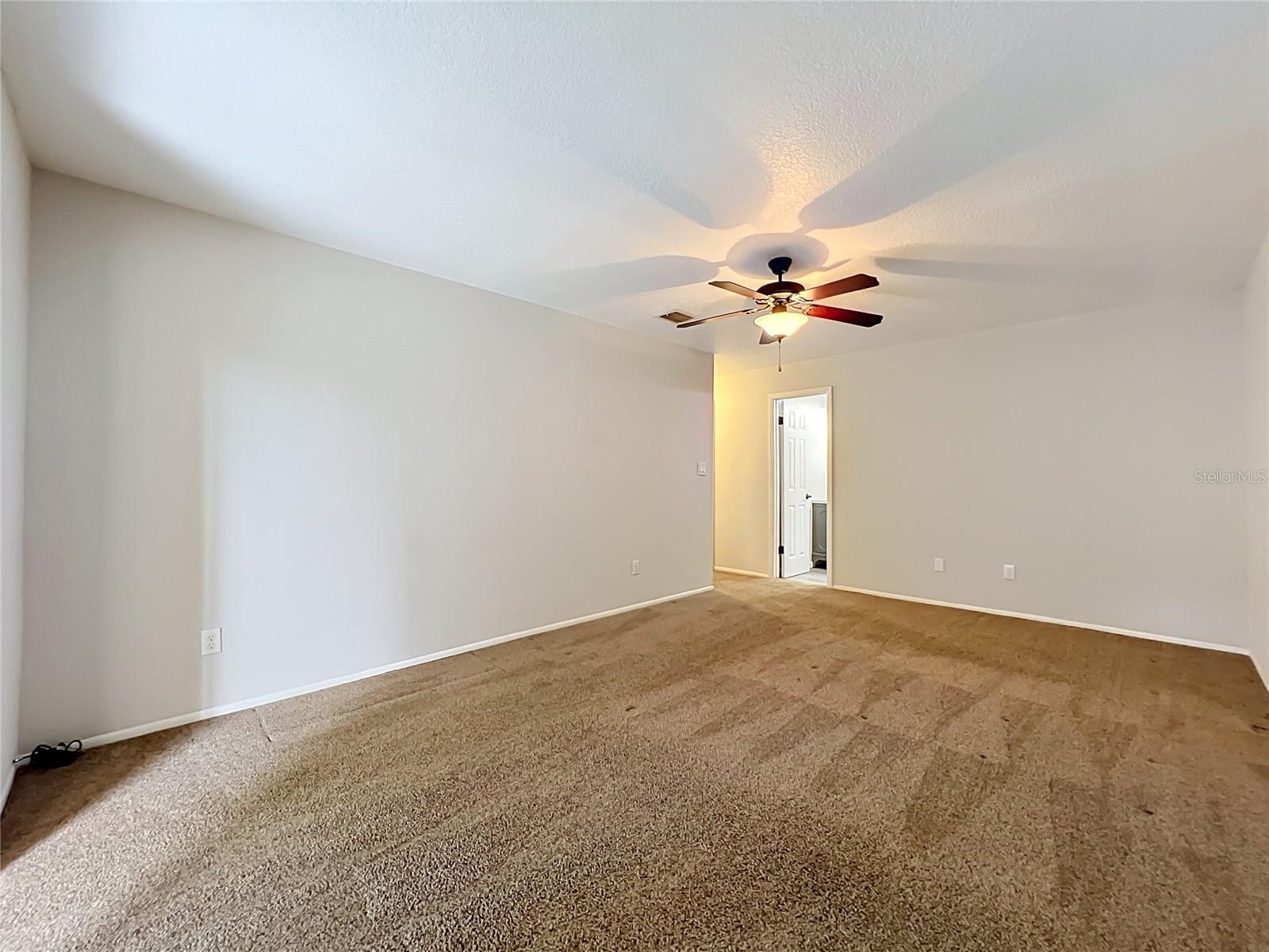 Image 38 of 72 For 4823 Landover Circle