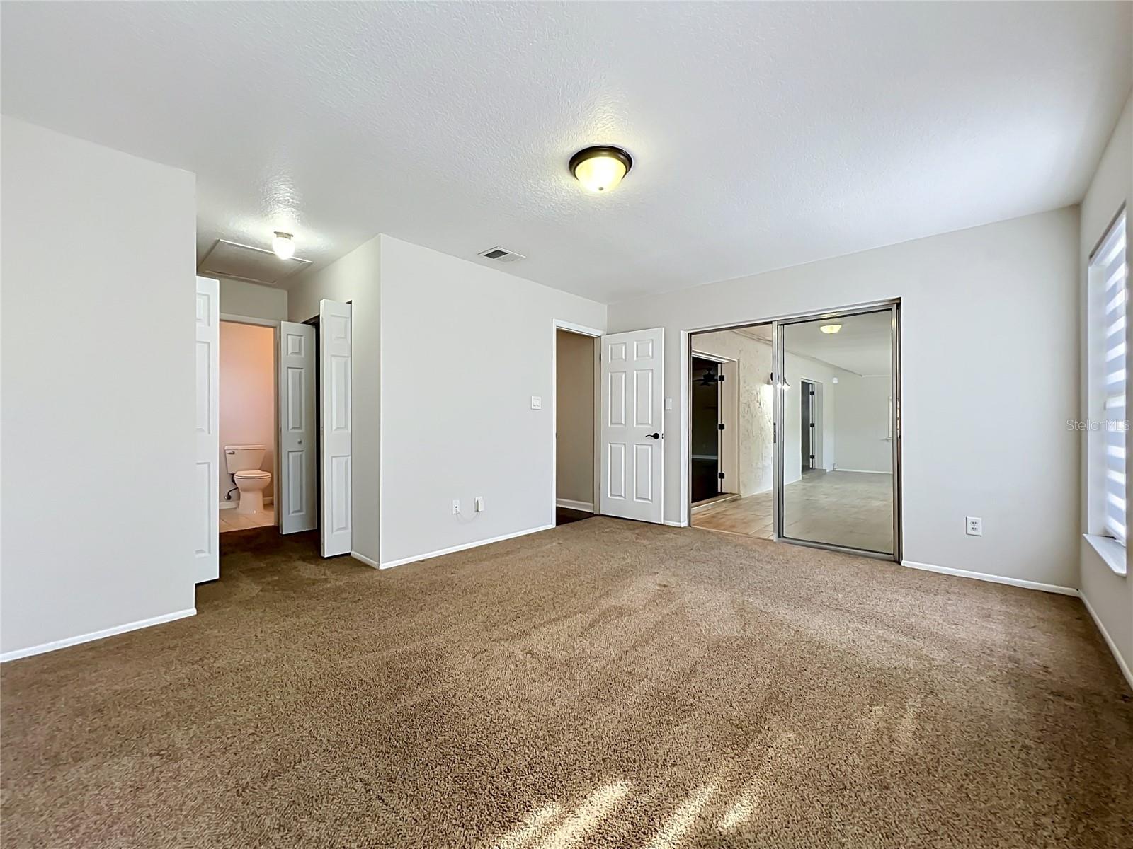 Image 44 of 72 For 4823 Landover Circle