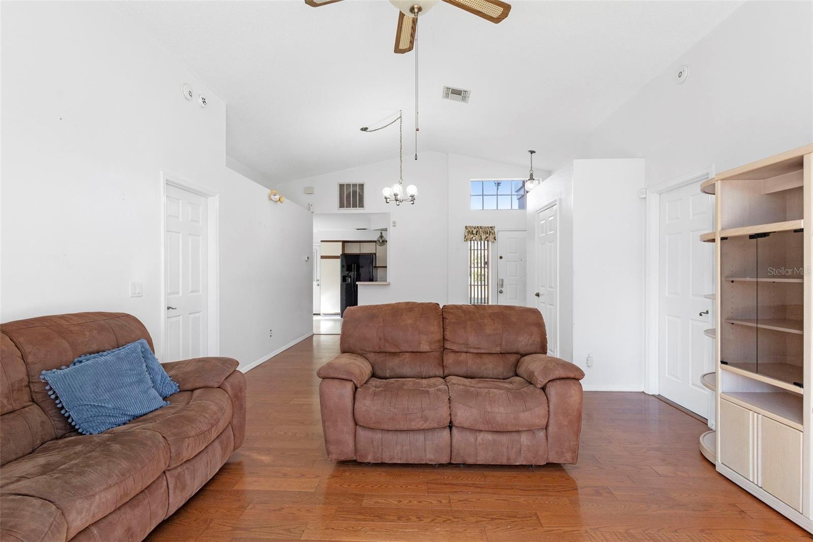 Image 7 of 44 For 1530 Larks Nest Court
