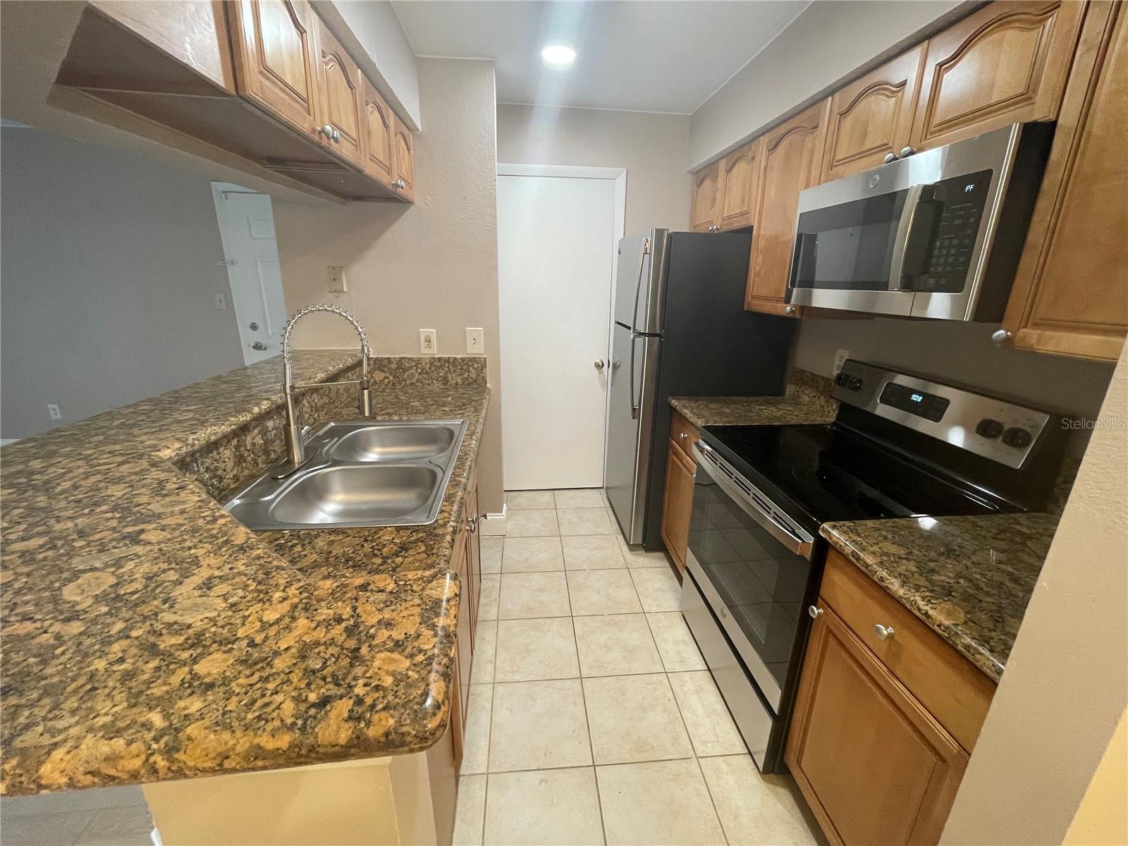 Image 3 of 6 For 236 Afton Square 106
