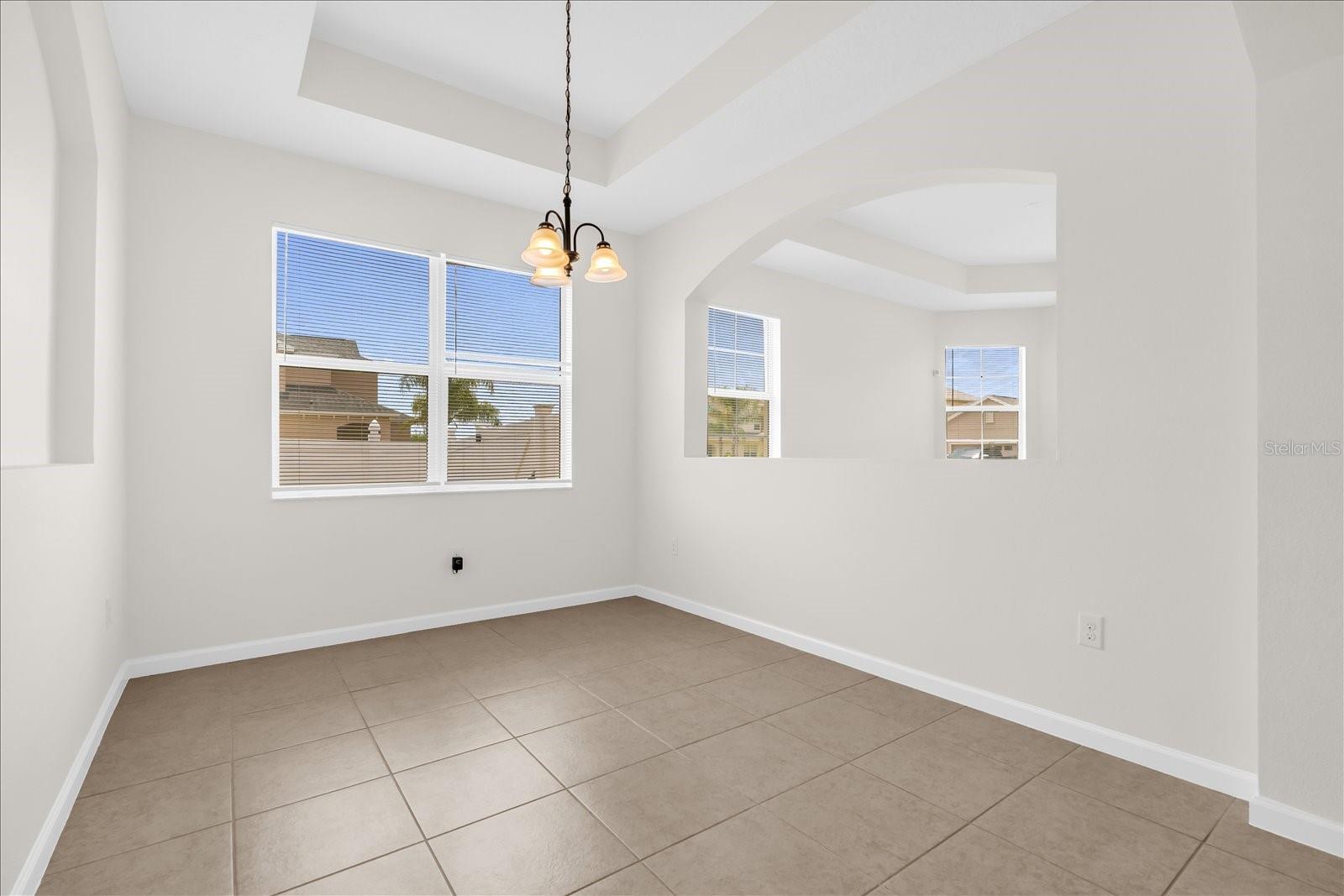 Image 9 of 32 For 16780 Meadows Street