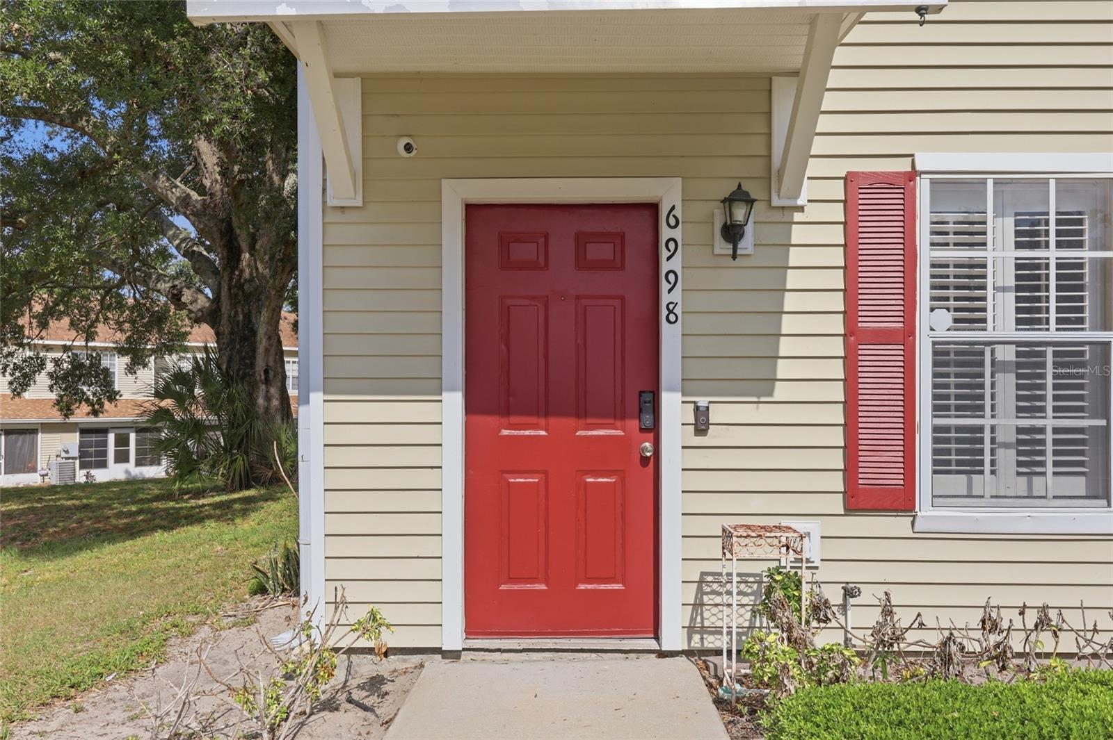 Image 3 of 29 For 6998 Woodlake Drive