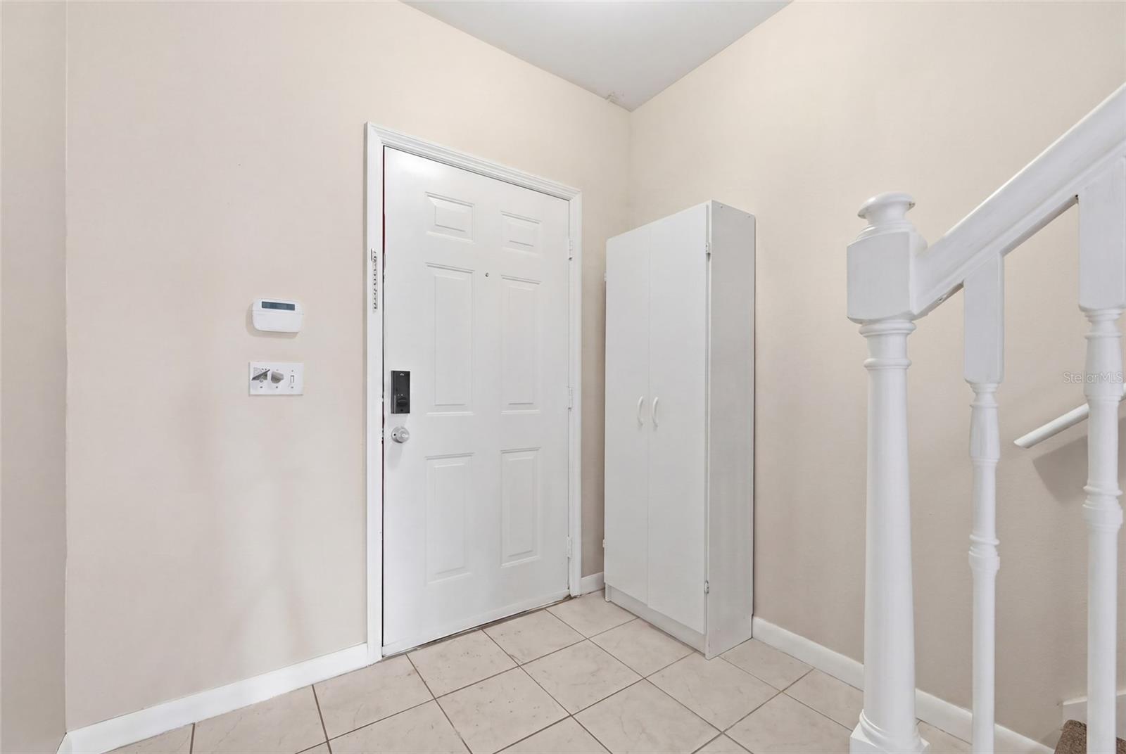 Image 4 of 29 For 6998 Woodlake Drive