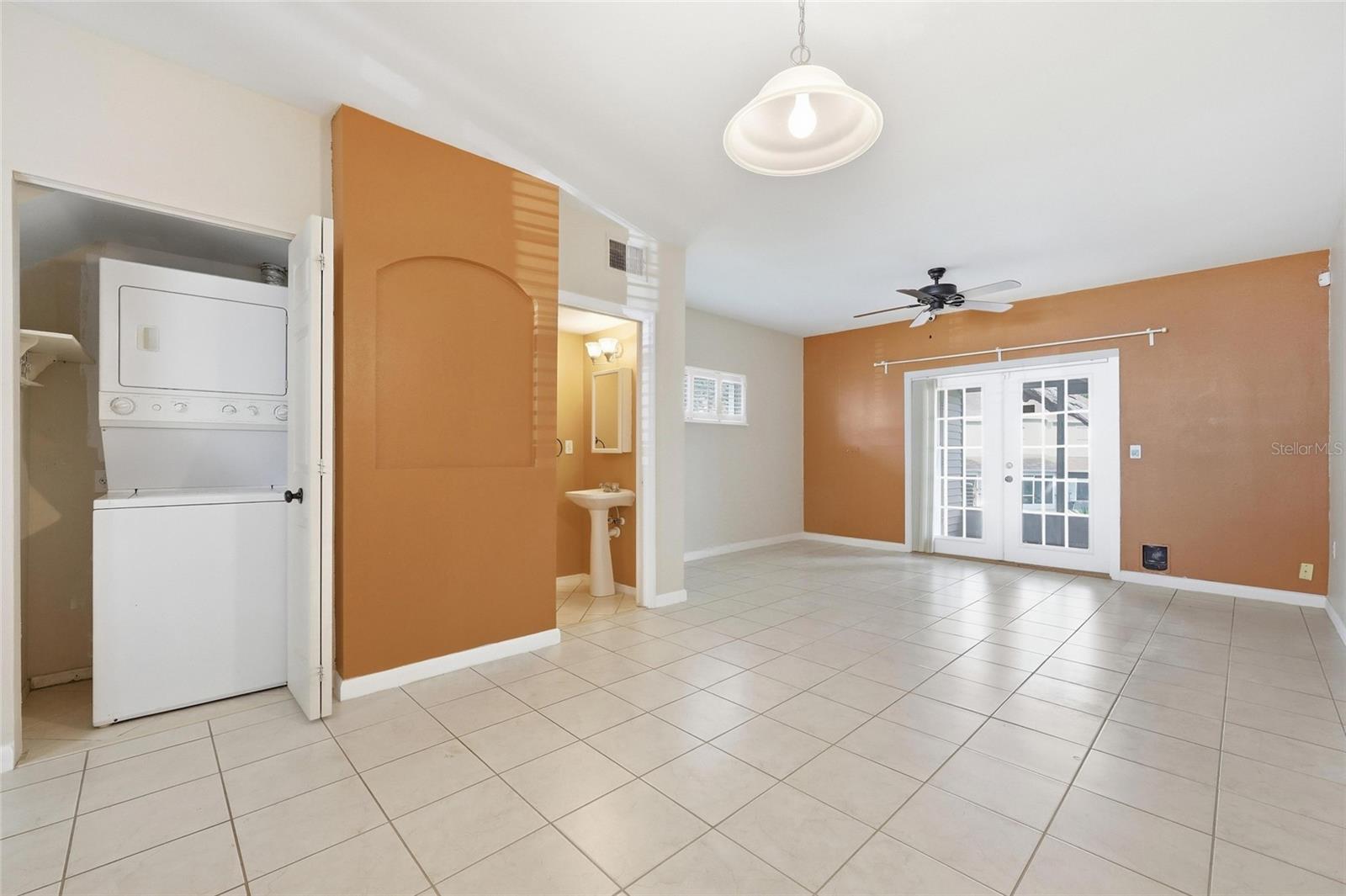 Image 9 of 29 For 6998 Woodlake Drive