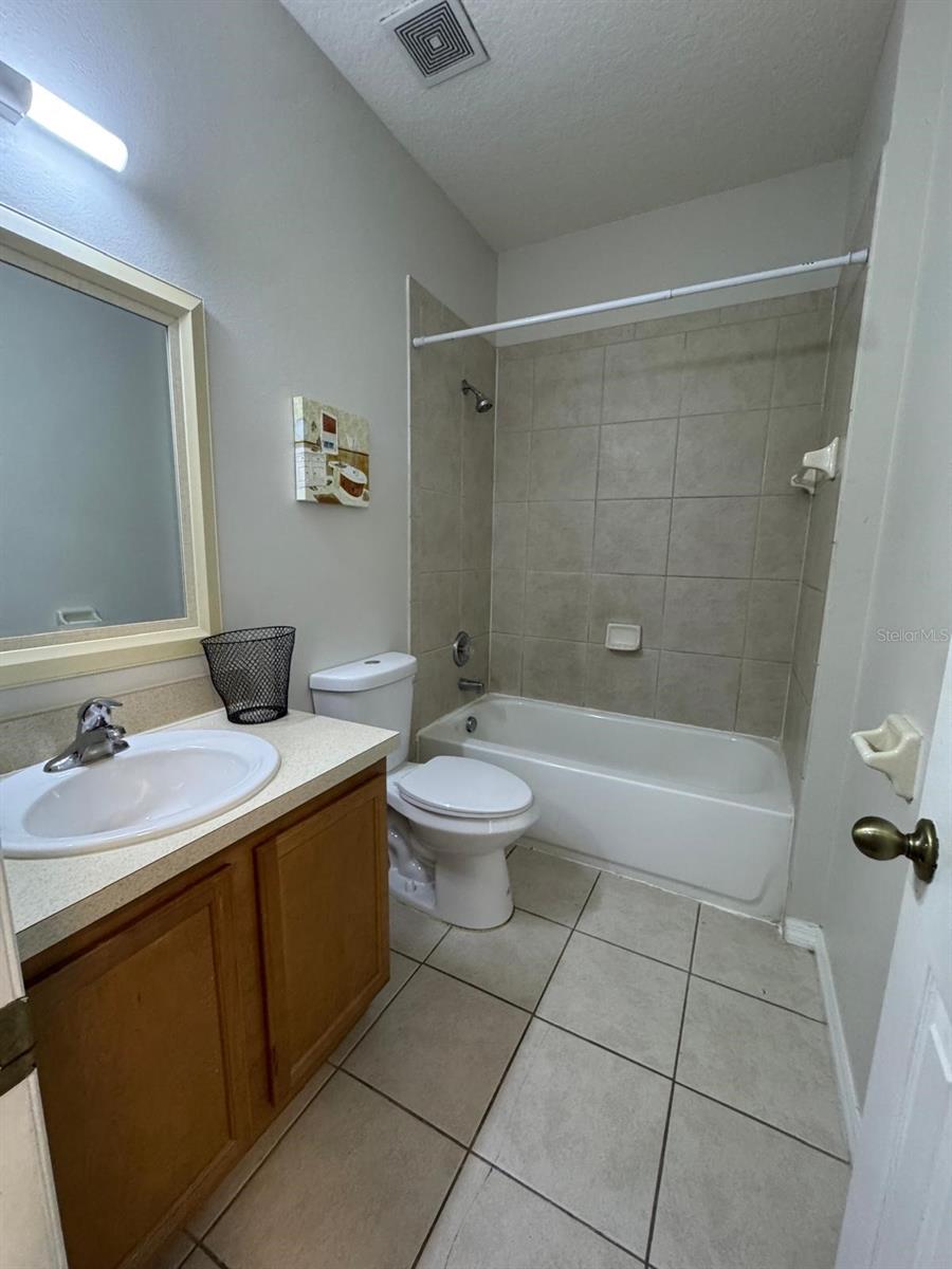 Image 18 of 23 For 4300 Paradise Cove Court 4300