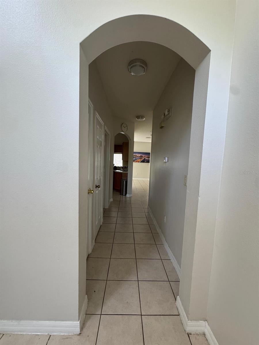 Image 4 of 23 For 4300 Paradise Cove Court 4300