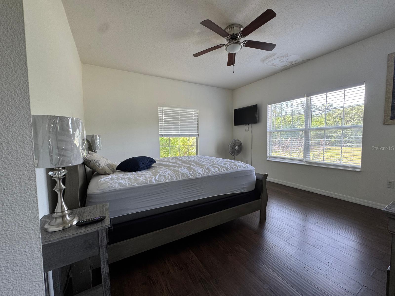 Image 9 of 23 For 4300 Paradise Cove Court 4300