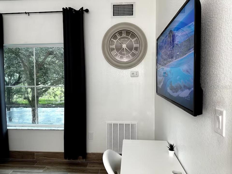 Image 15 of 47 For 8303 Palm Parkway 208