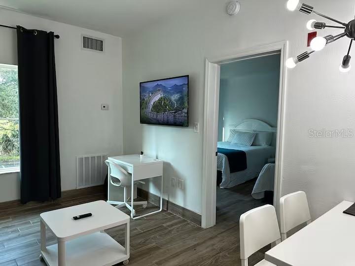 Image 16 of 47 For 8303 Palm Parkway 208