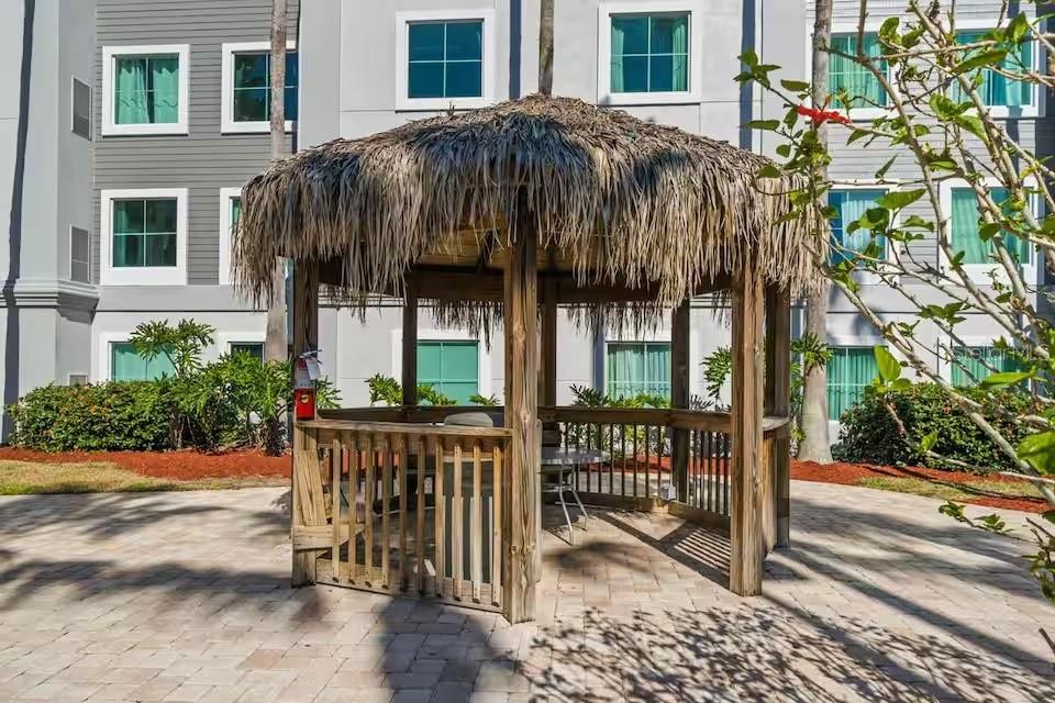 Image 35 of 47 For 8303 Palm Parkway 208