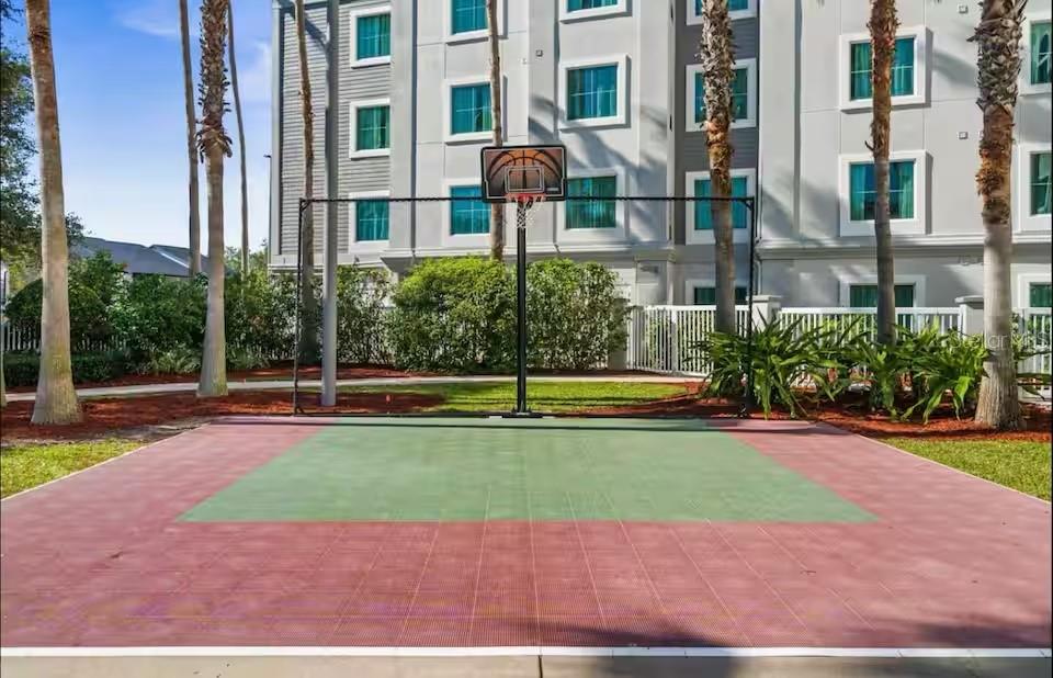 Image 45 of 47 For 8303 Palm Parkway 208