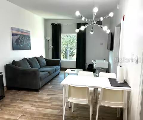 Image 6 of 47 For 8303 Palm Parkway 208