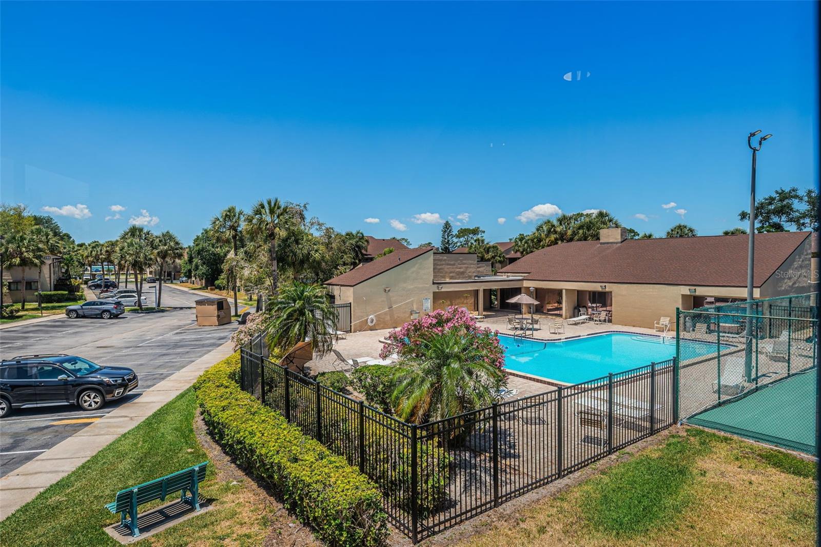 Image 32 of 63 For 781 Village Lake Terrace N 101a