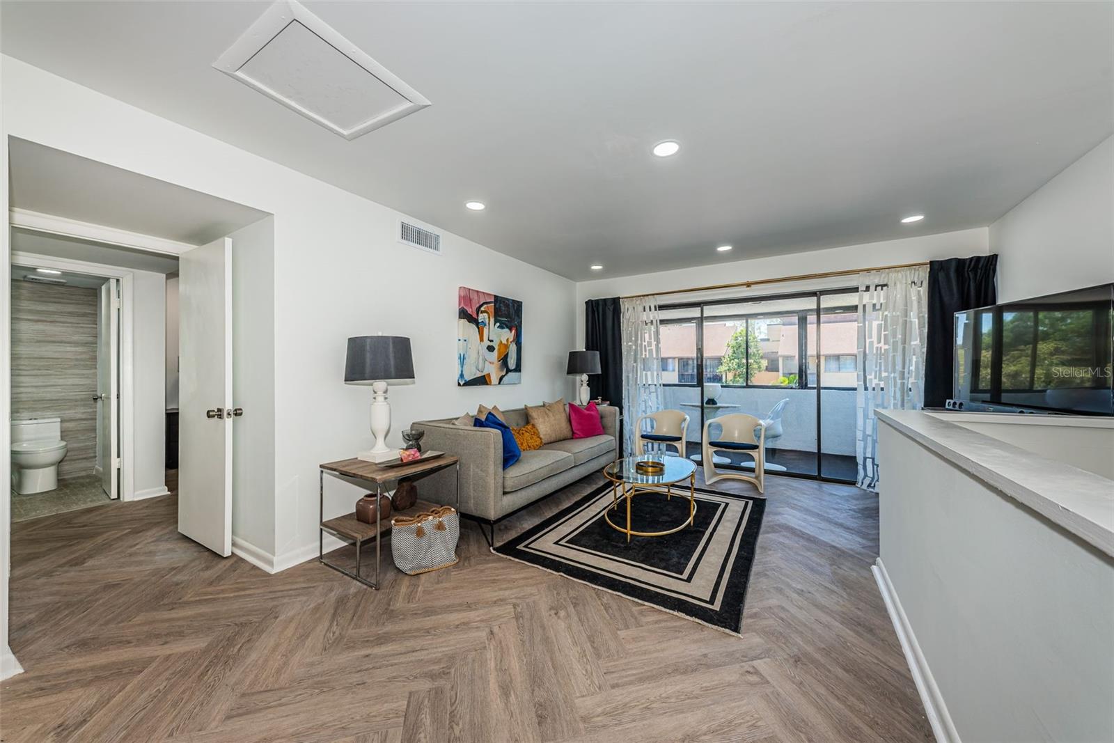 Image 35 of 63 For 781 Village Lake Terrace N 101a