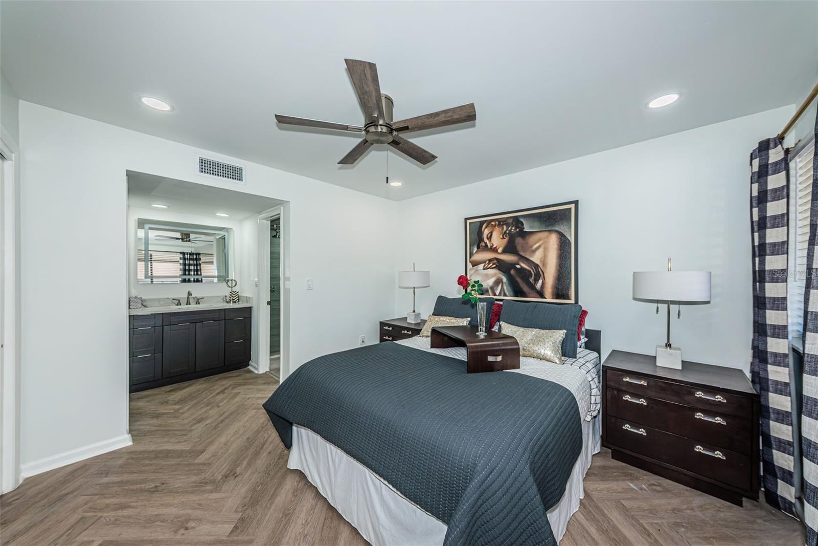 Image 39 of 63 For 781 Village Lake Terrace N 101a