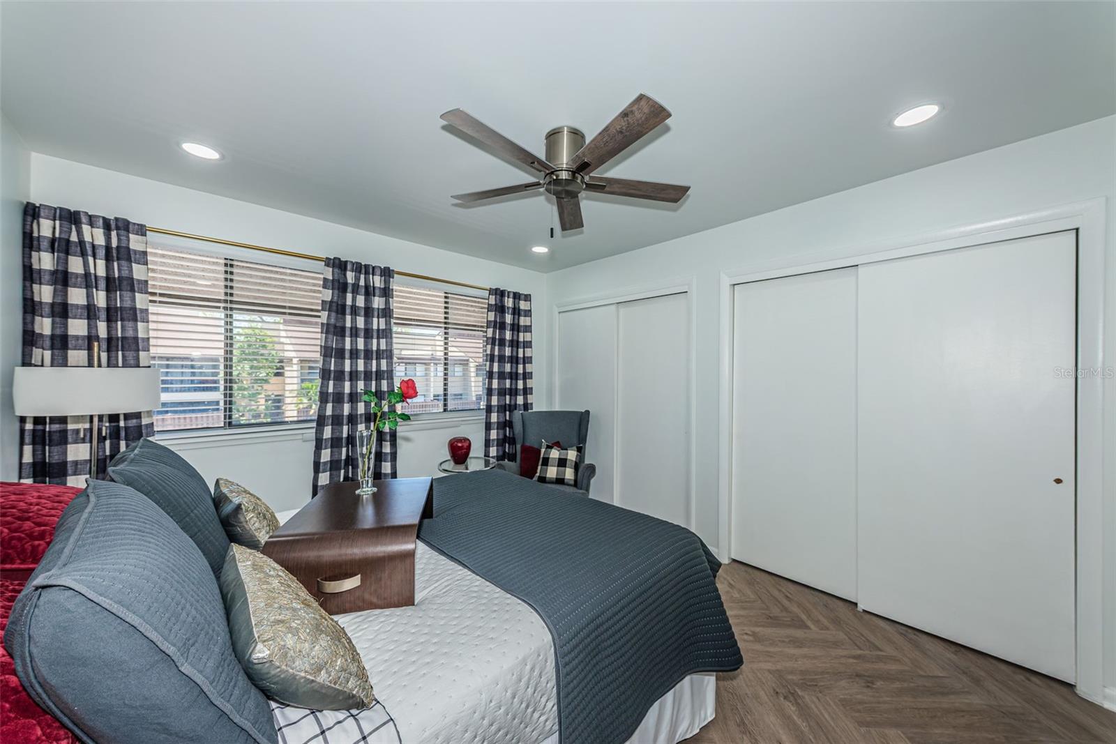 Image 41 of 63 For 781 Village Lake Terrace N 101a