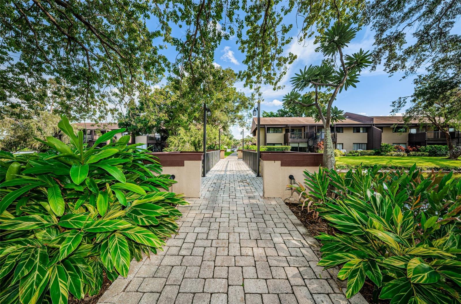 Image 43 of 63 For 781 Village Lake Terrace N 101a
