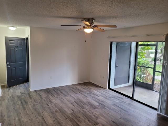 Image 7 of 23 For 196 Riverbend Drive 102