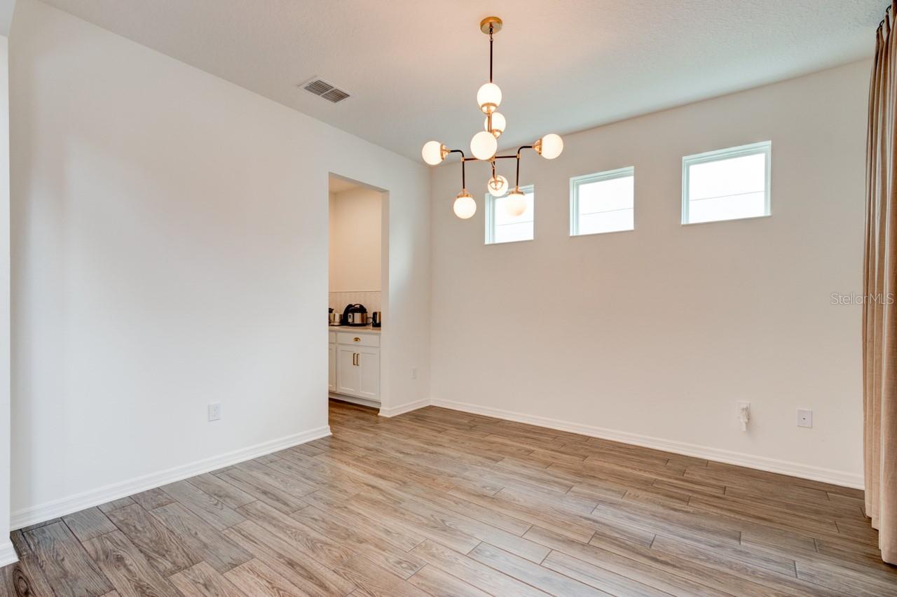 Image 9 of 43 For 5675 Green Arrow Place