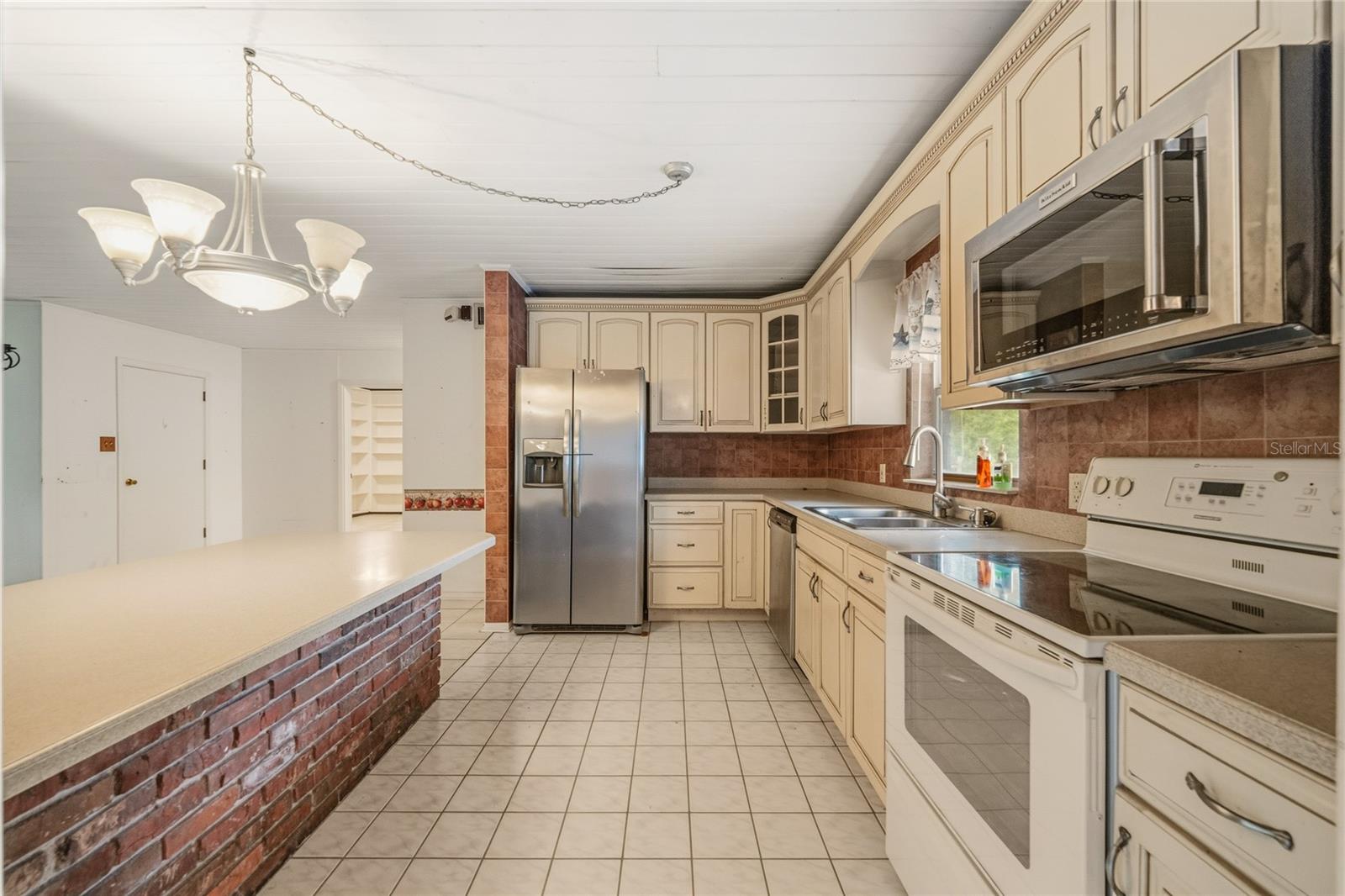 Image 10 of 54 For 3901 Apopka Vineland Road