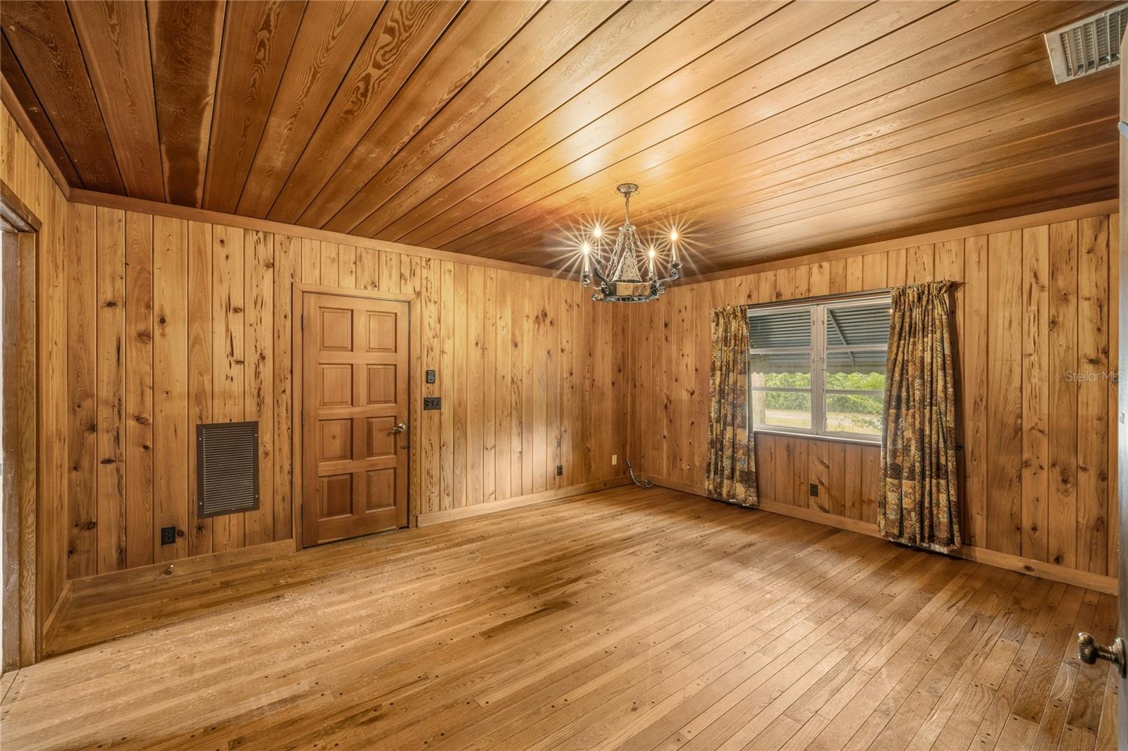 Image 14 of 54 For 3901 Apopka Vineland Road