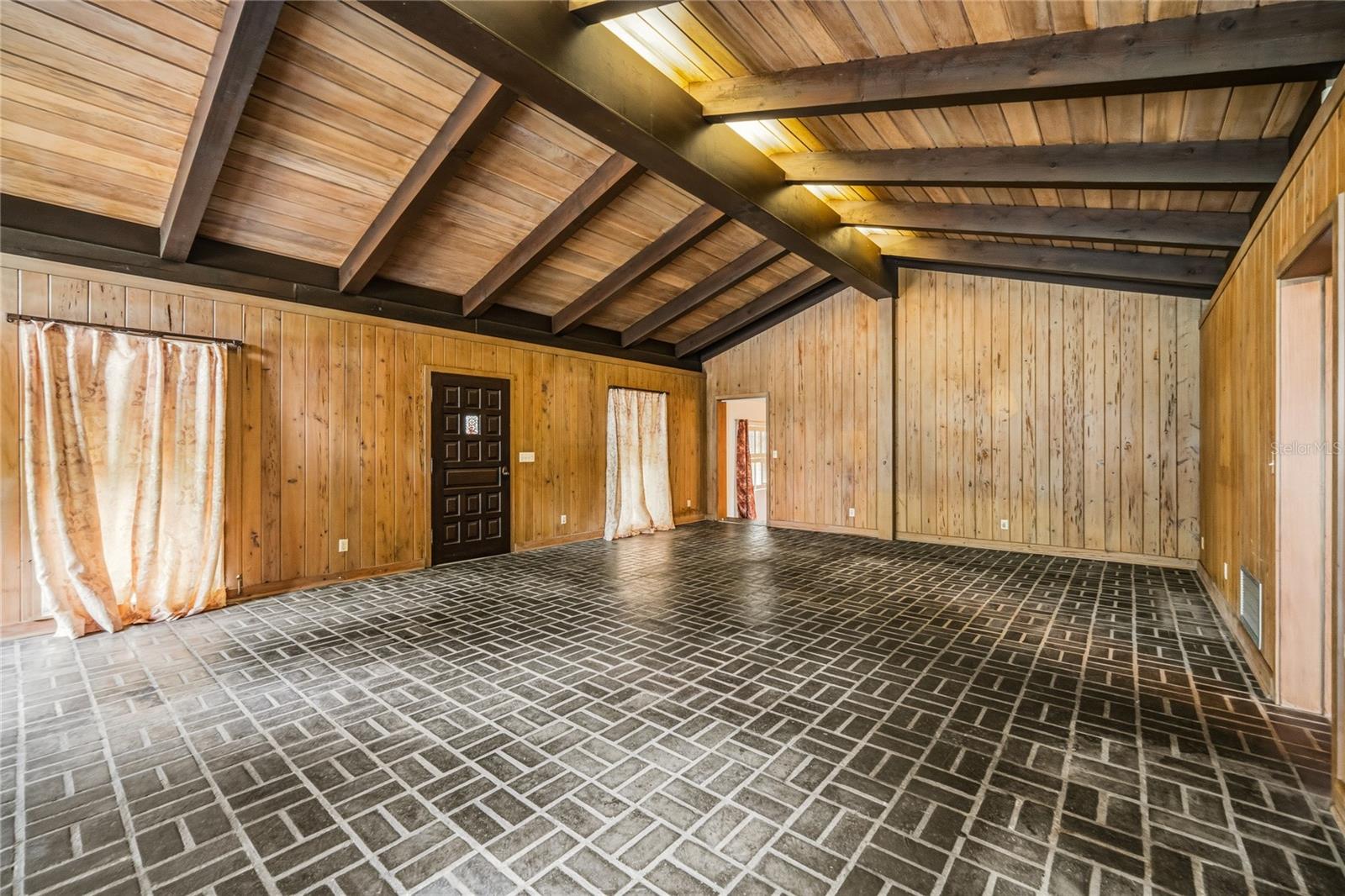 Image 9 of 54 For 3901 Apopka Vineland Road