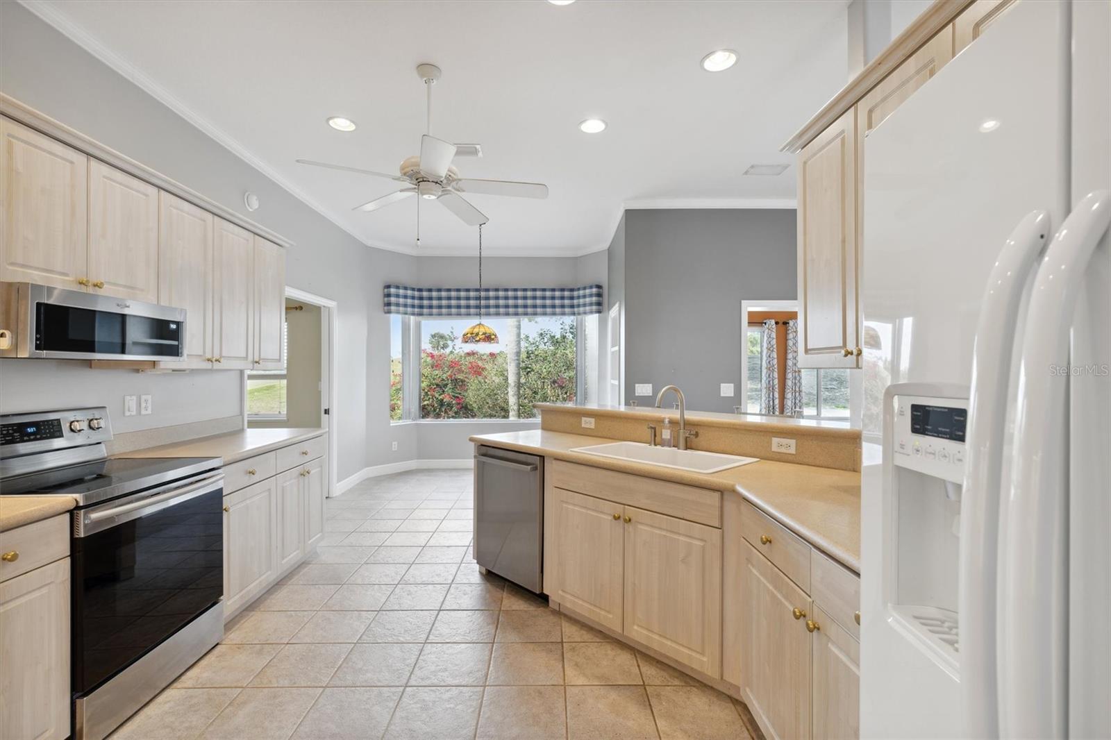 Image 11 of 43 For 2270 Brightwood Circle