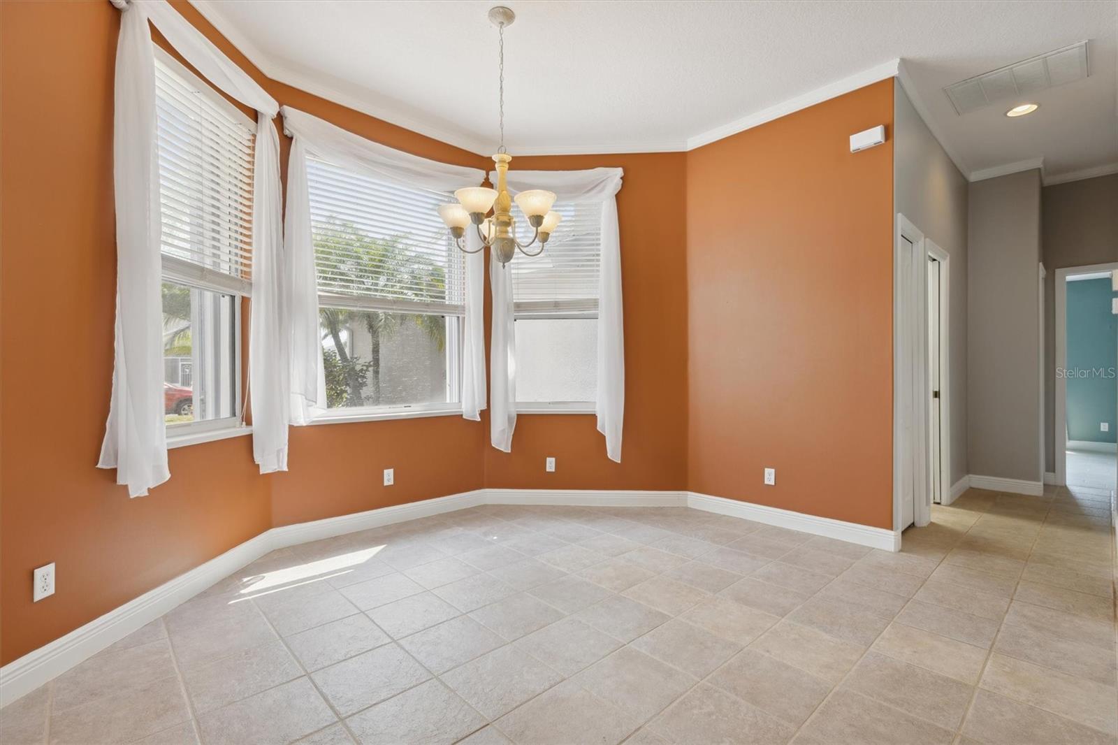 Image 15 of 43 For 2270 Brightwood Circle