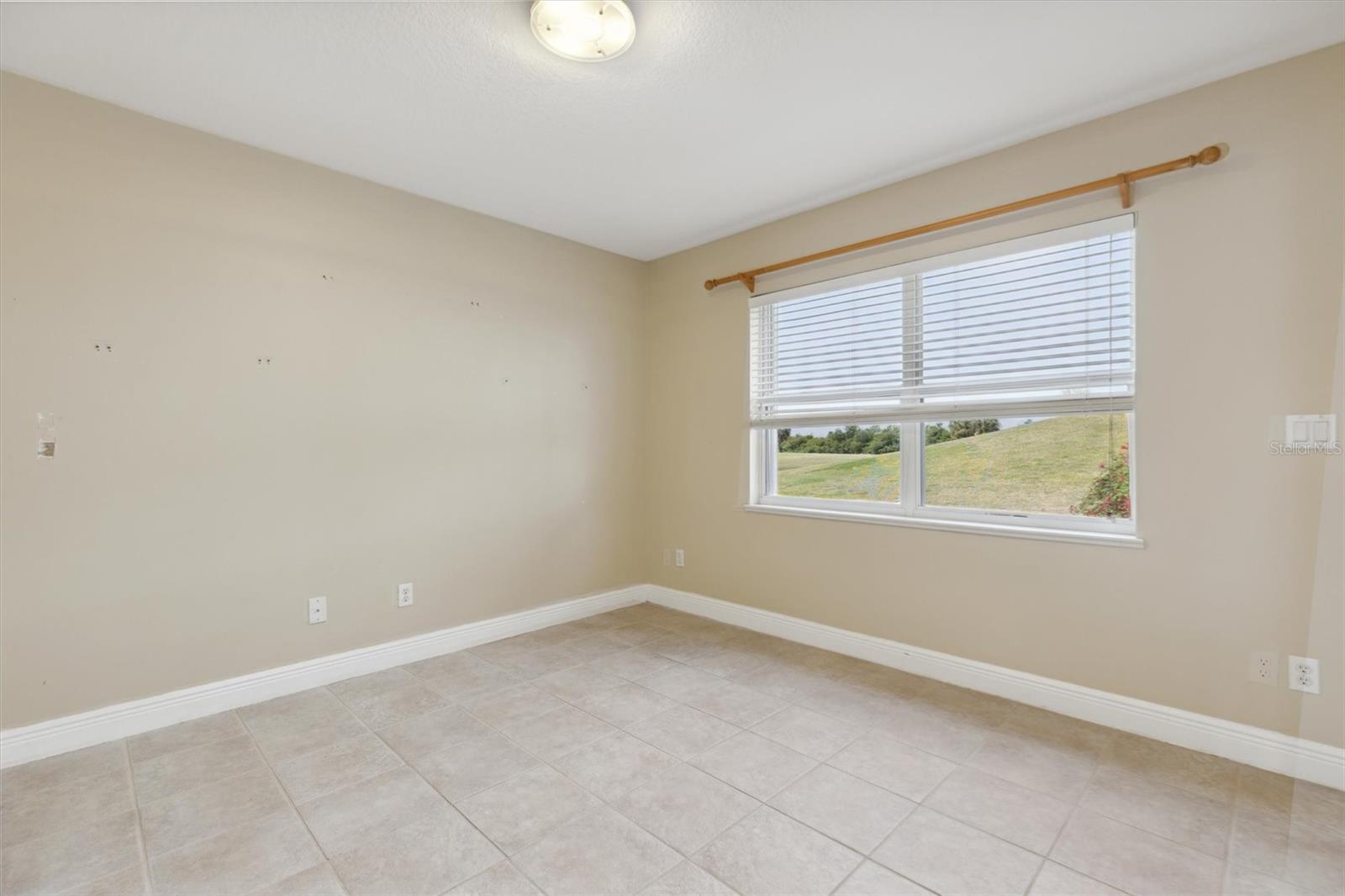 Image 19 of 43 For 2270 Brightwood Circle