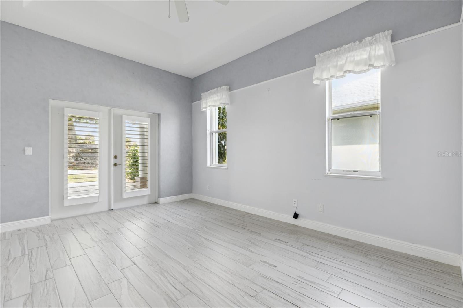 Image 20 of 43 For 2270 Brightwood Circle