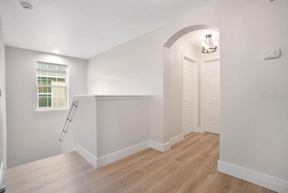 Image 19 of 38 For 6615 Helmsley Circle