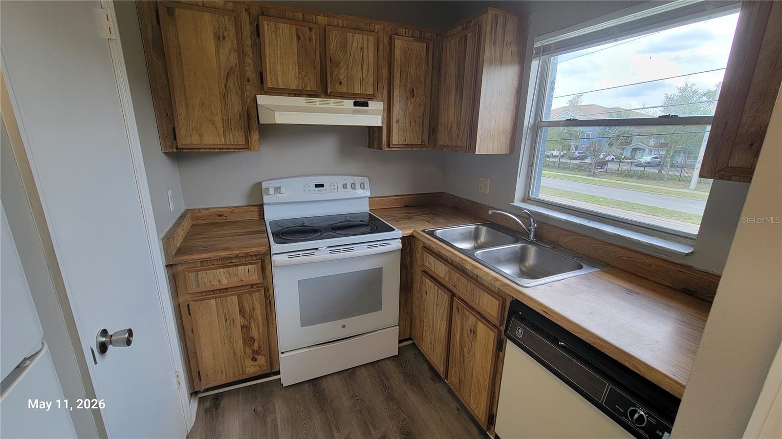 Image 3 of 50 For 4338 Pershing Pointe Place 3