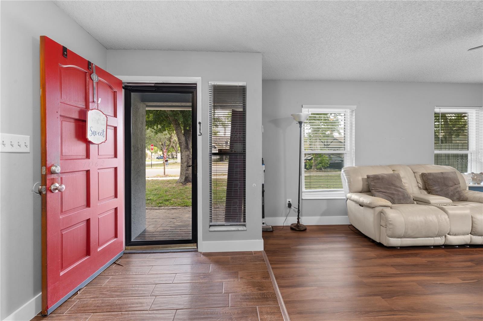 Image 12 of 47 For 1062 Mckinnon Avenue