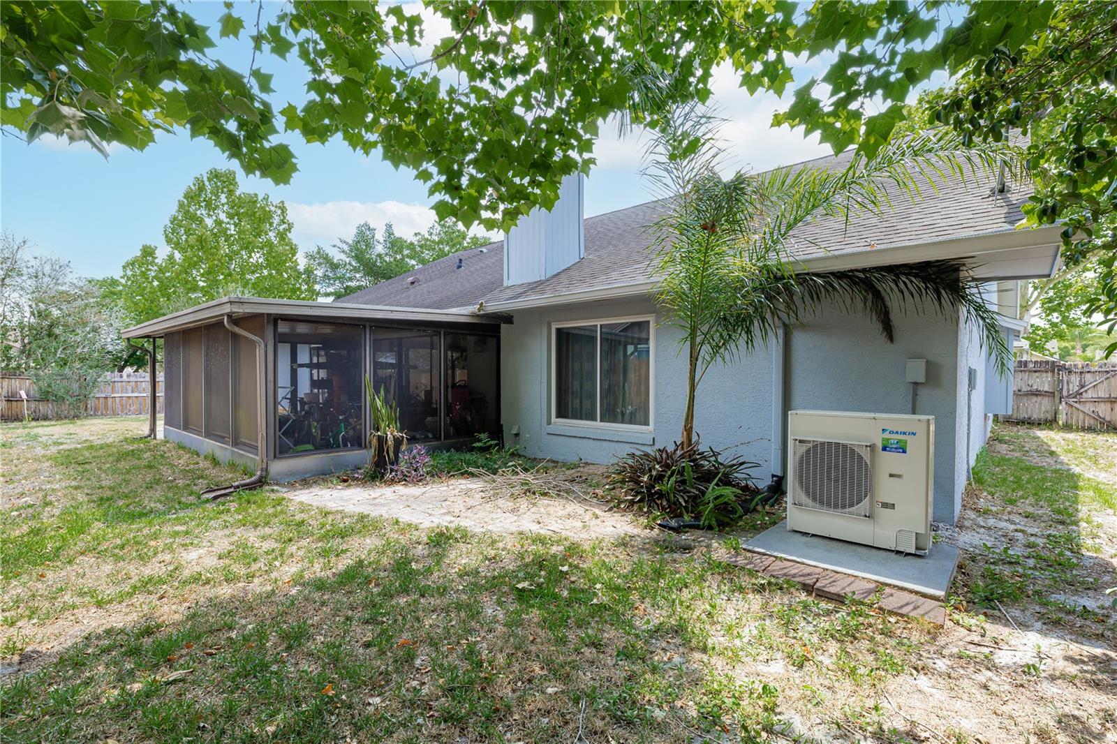 Image 33 of 47 For 1062 Mckinnon Avenue