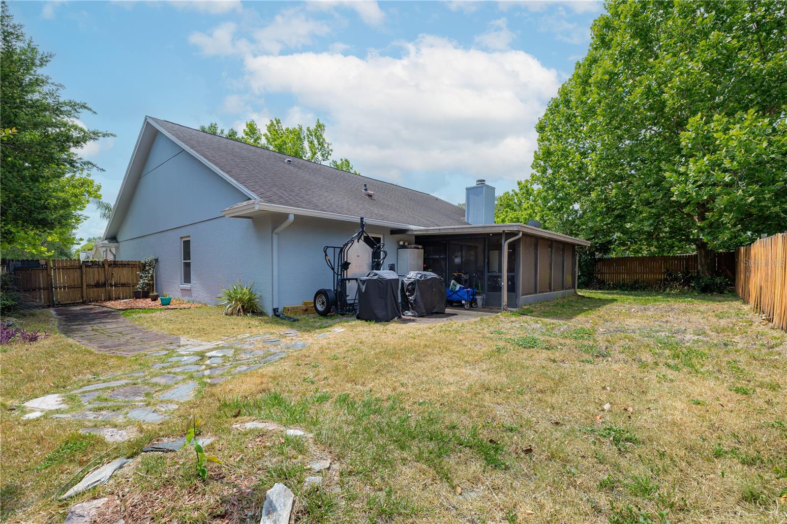 Image 34 of 47 For 1062 Mckinnon Avenue