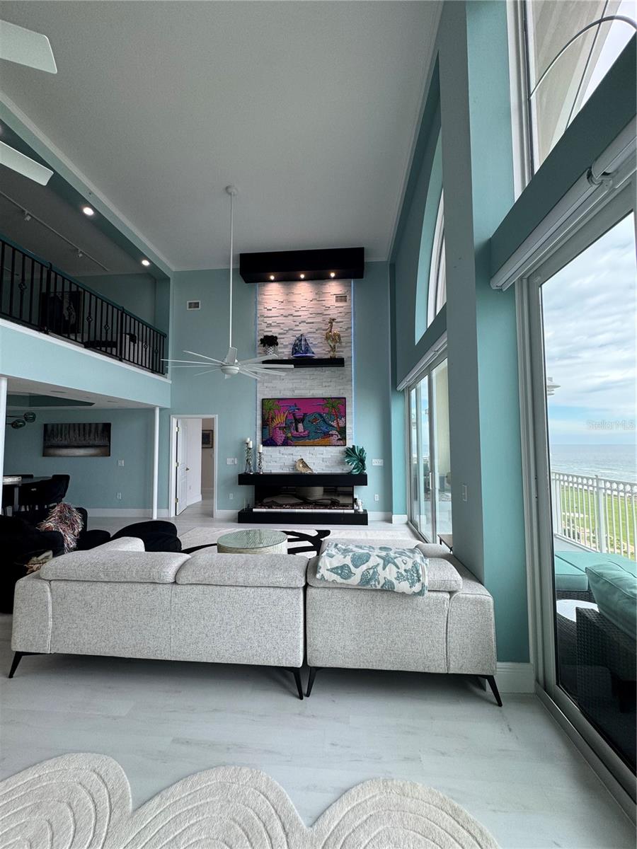 Image 5 of 59 For 200 Ocean Crest Drive 1112