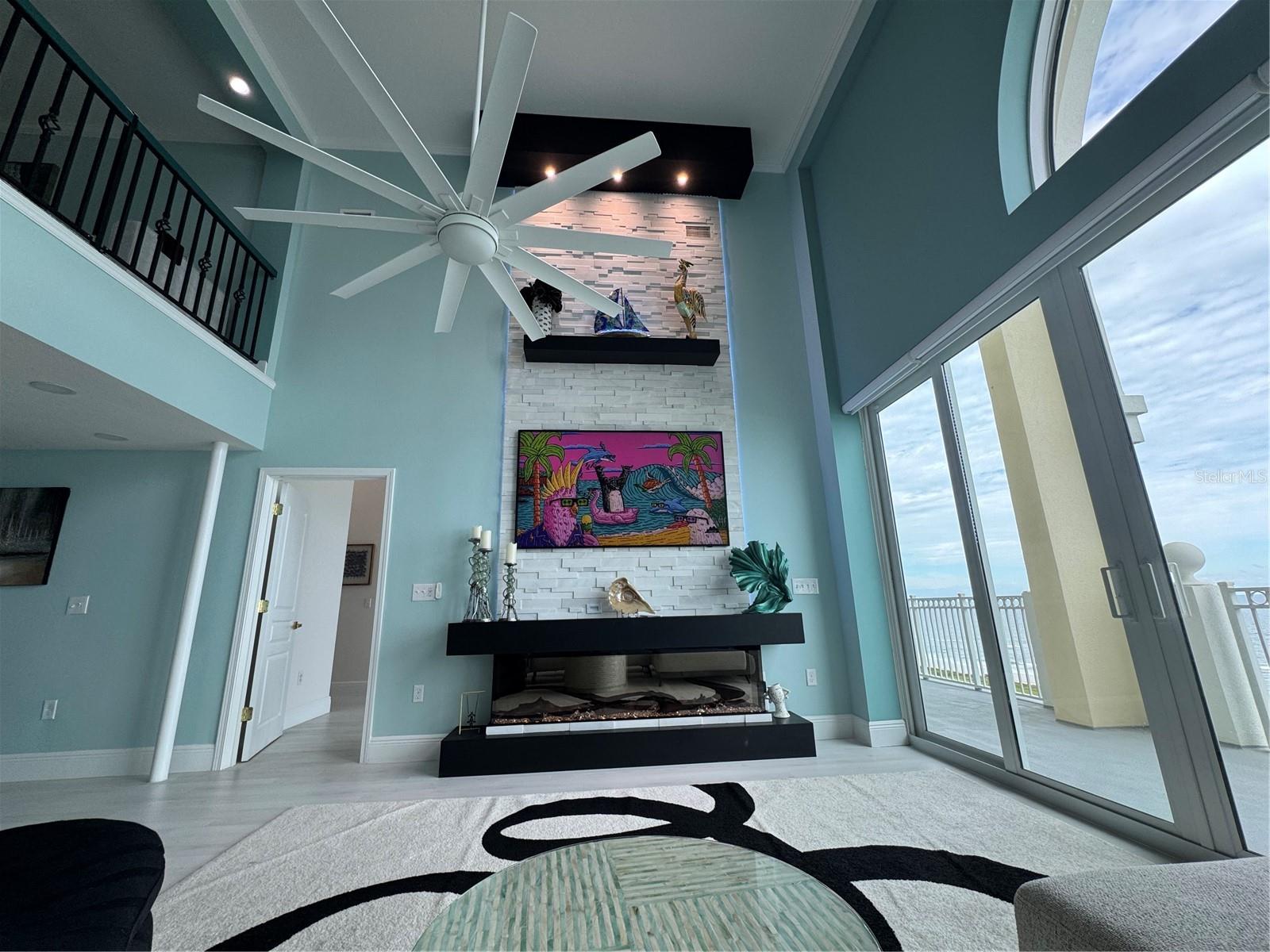 Image 6 of 59 For 200 Ocean Crest Drive 1112
