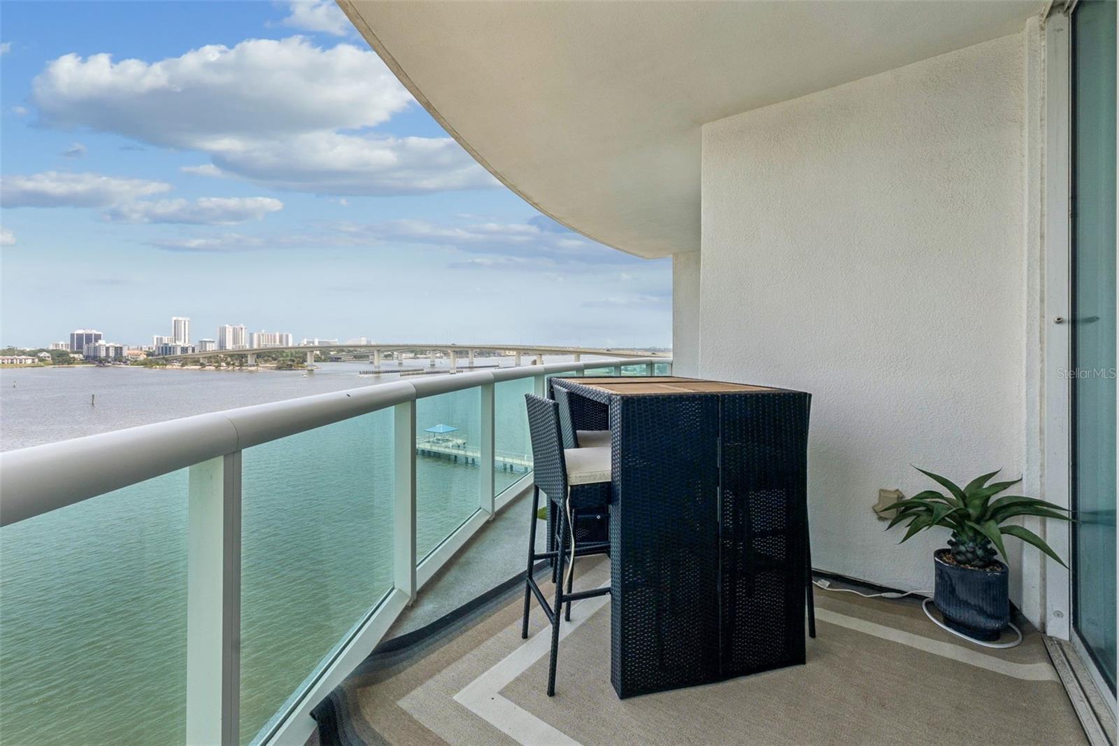 Image 20 of 46 For 231 Riverside Drive 702-1