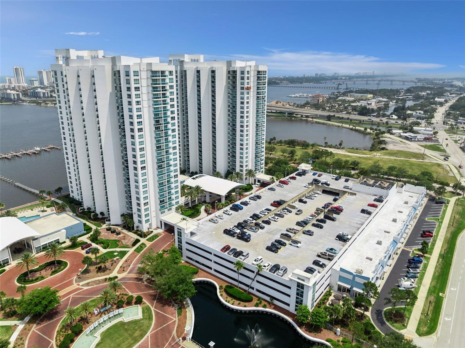 Image 36 of 46 For 231 Riverside Drive 702-1