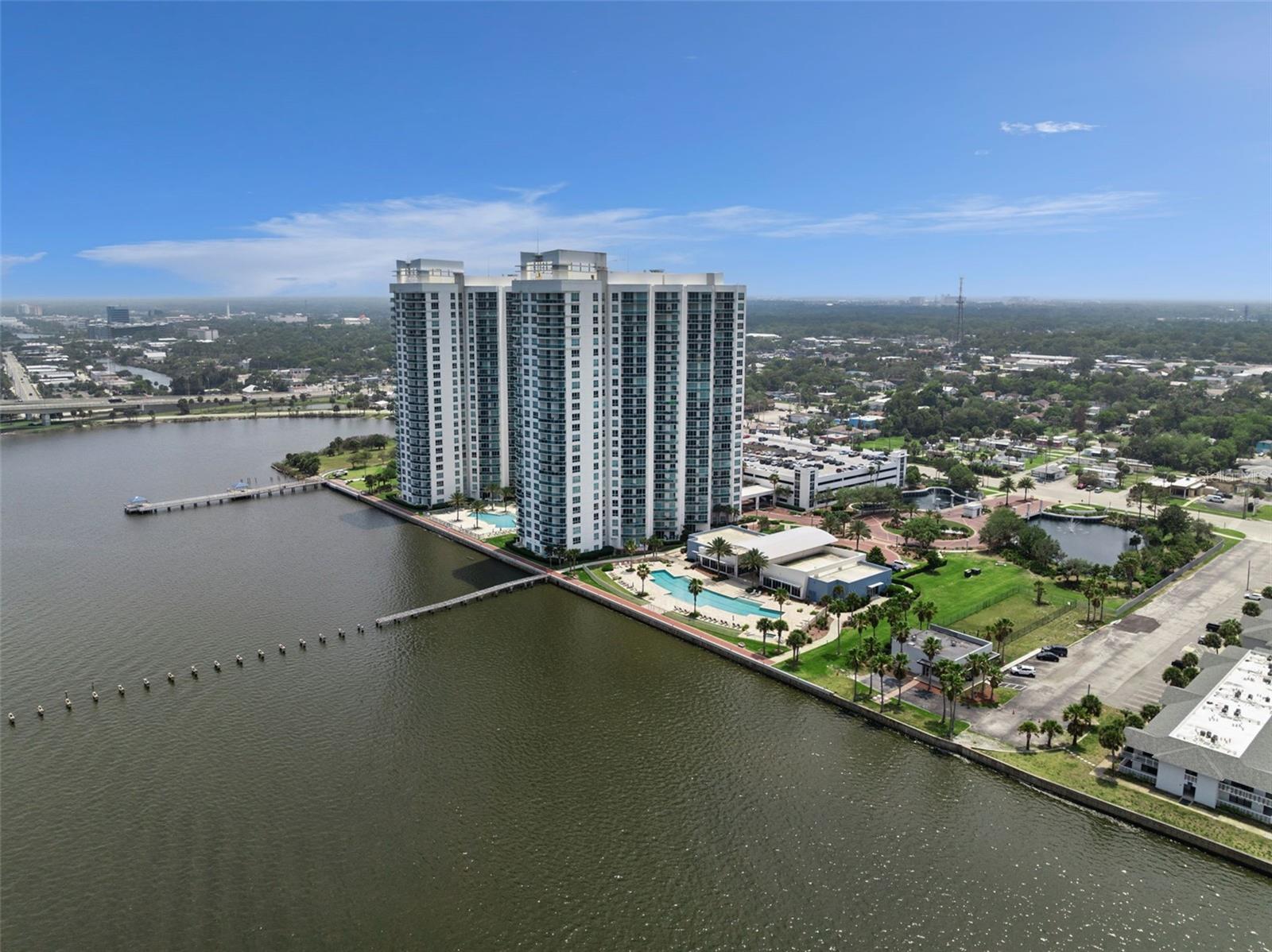 Image 41 of 46 For 231 Riverside Drive 702-1