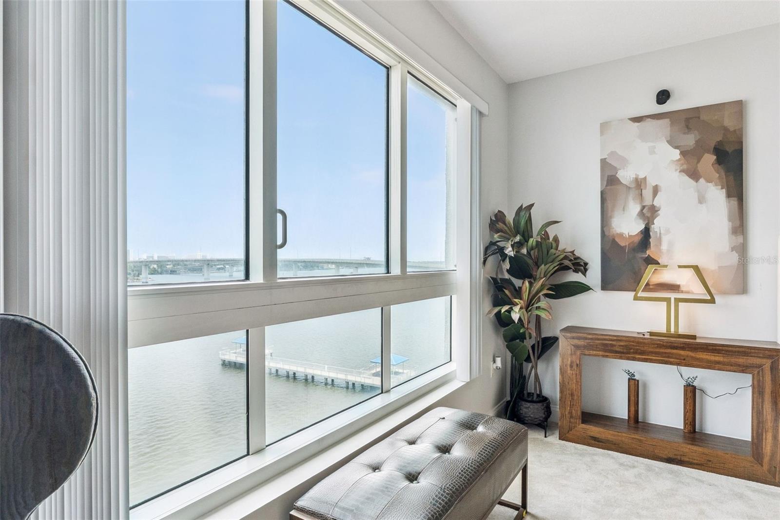 Image 6 of 46 For 231 Riverside Drive 702-1