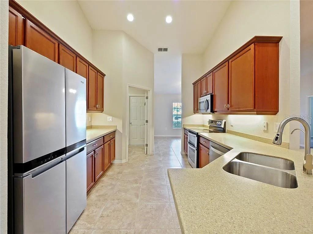 Image 8 of 36 For 218 Cattail Way