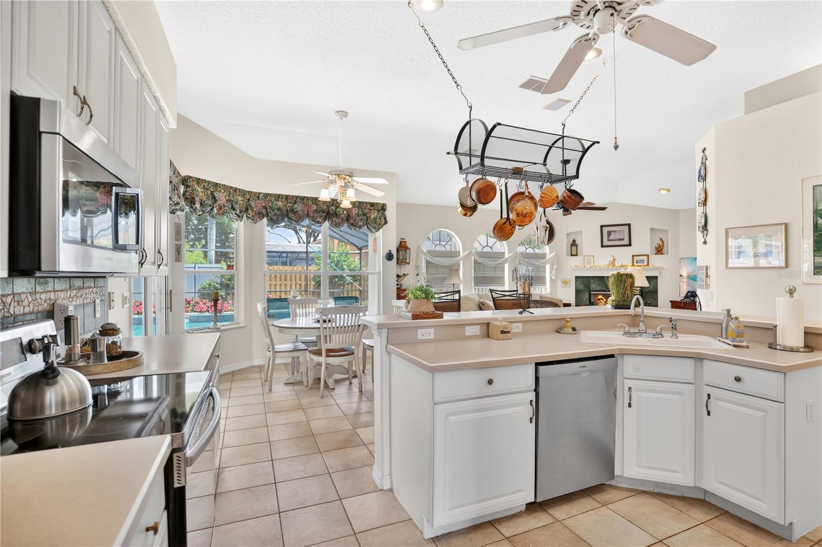 Image 10 of 42 For 5237 Chiswick Circle