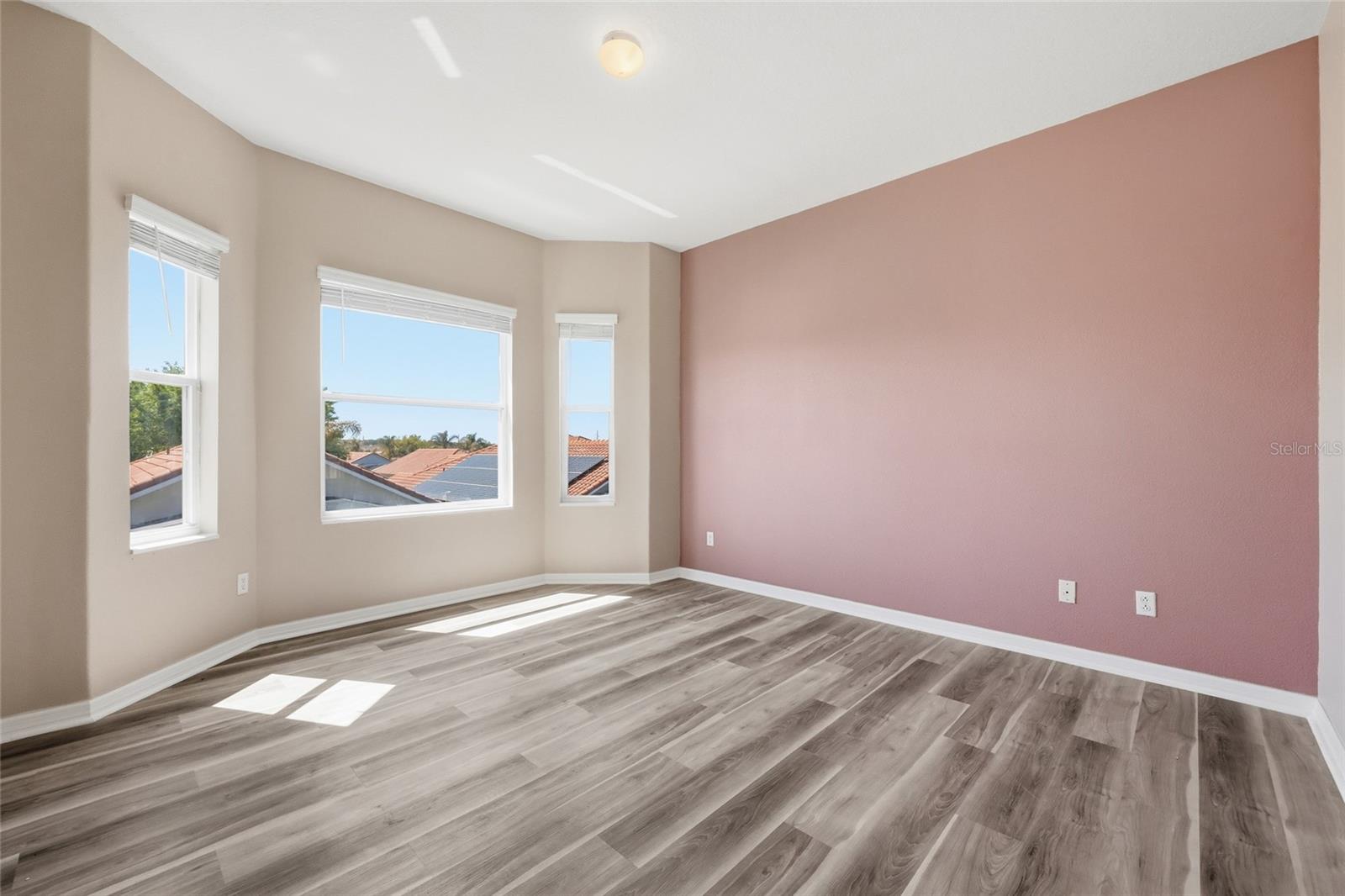 Image 18 of 36 For 720 Brunello Drive