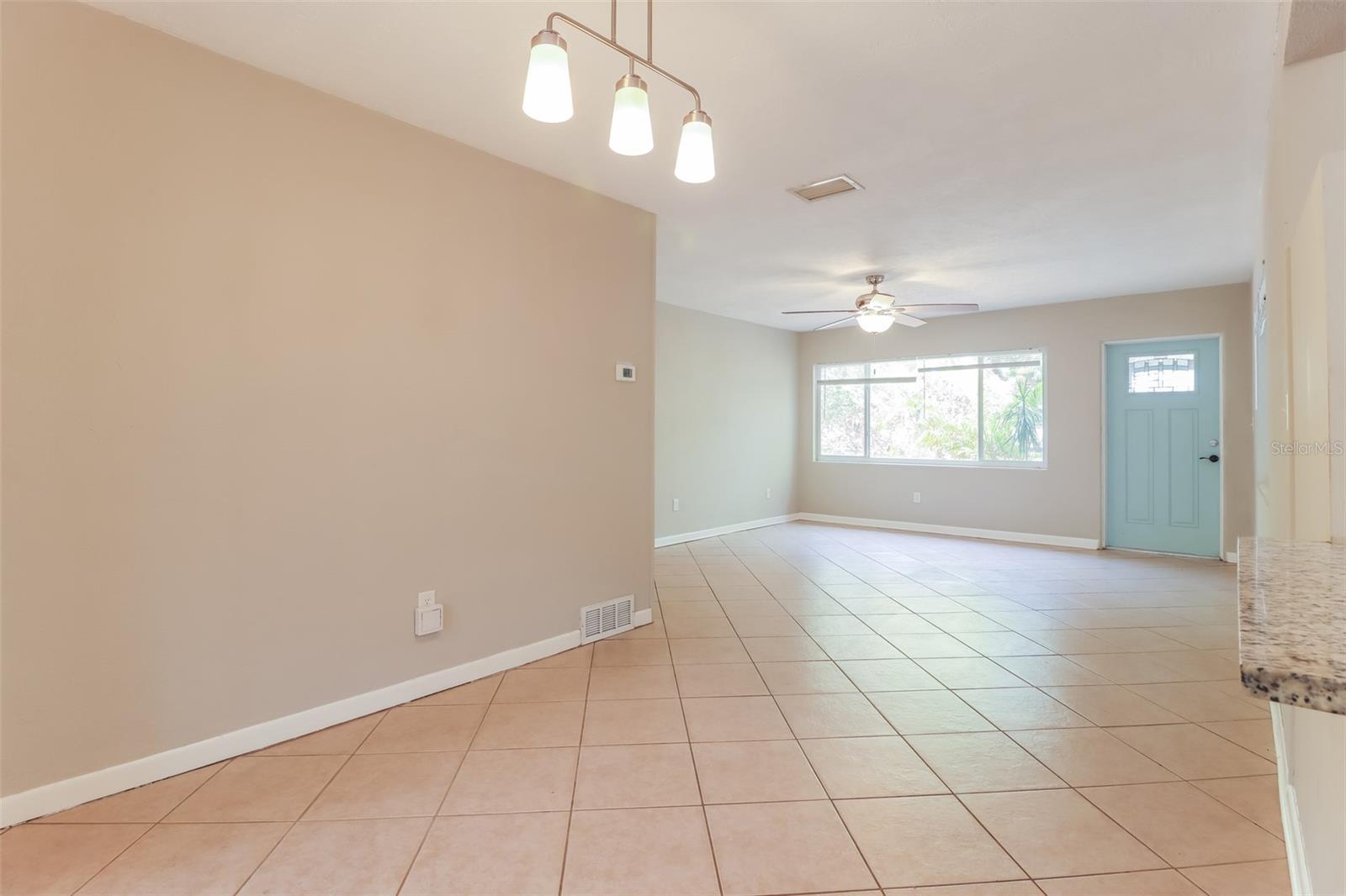 Image 5 of 21 For 1619 Edna Avenue